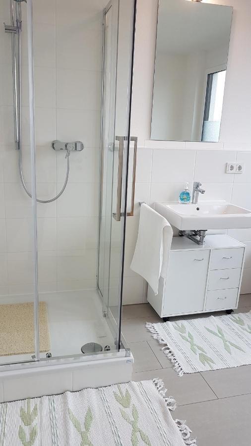 Privatzimmer Mit Balkon-Richtung Messe Hanóver Exterior foto