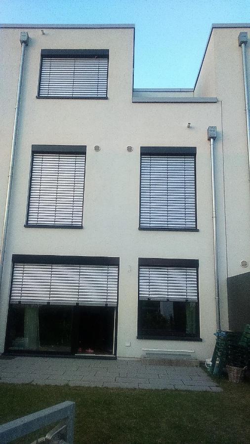 Privatzimmer Mit Balkon-Richtung Messe Hanóver Exterior foto
