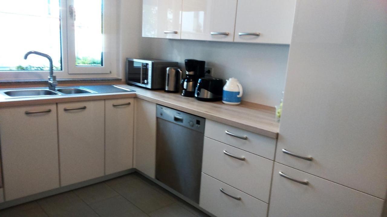 Privatzimmer Mit Balkon-Richtung Messe Hanóver Exterior foto